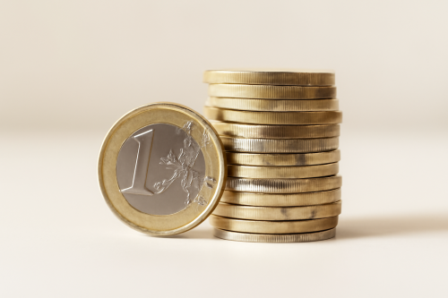 قیمت یورو امروز 26مرداد ۱۴۰۴ کاهش ۷,۸۰۰ ریالی نسبت به دیروز ارکا نیوز